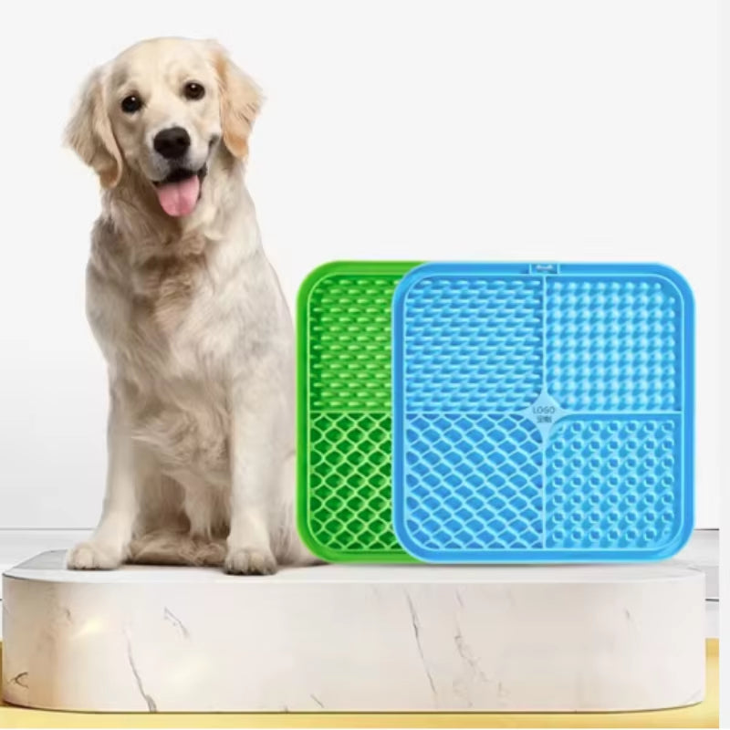 Pets and dogs lick mat. Slow Food Plate for Dog Bathing Distraction. Training Feeder Supplies in silicone 