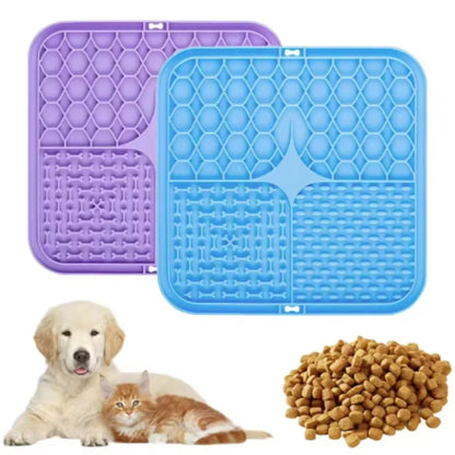 Pets and dogs lick mat. Slow Food Plate for Dog Bathing Distraction. Training Feeder Supplies in silicone 